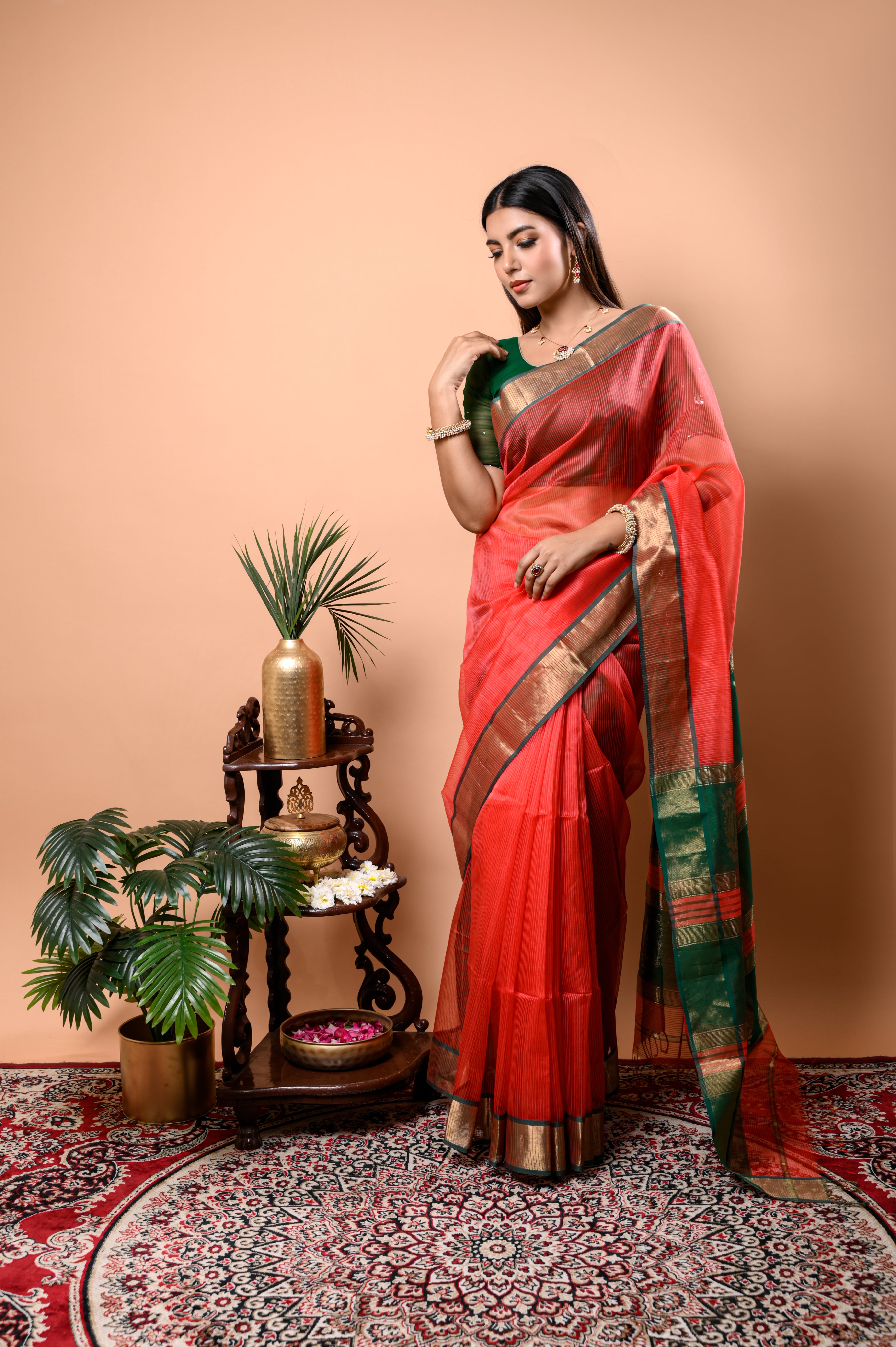 Maheshwari Hansa Butta saree